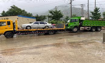 專業(yè)拖車吊車-地庫(kù)-脫困-汽車運(yùn)輸救援公司電話鐵門關(guān)石河子阿拉爾圖木舒克五家渠